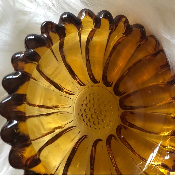 Accessories - Glass sunflower ring dish